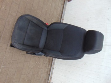 FOTEL LEWY PRZÓD SKODA RAPID SPORTBACK KOMBI 14R