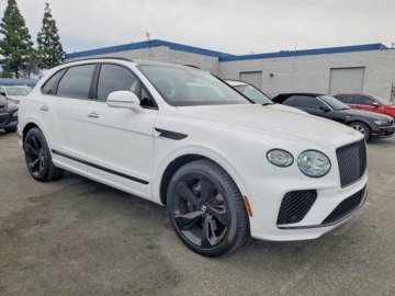 Bentley Bentayga 2023 Bentley Bentayga 2023 3.0l 3.0 Benzyna 456KM, zdjęcie 4