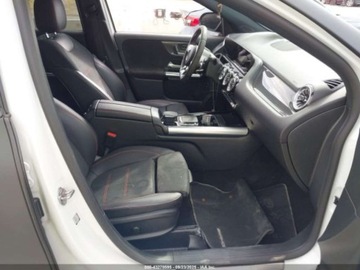 Mercedes GLA II 2022 Mercedes-Benz GLA 35 AMG 4Matic 2022 2.0l 2.0 Benzyna 302KM, zdjęcie 9