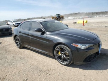 Alfa Romeo Giulia II Sedan 2.0 TBi 280KM 2017 Alfa Romeo Giulia TI Q4 2017 2.0l 2.0 Benzyna 280KM, zdjęcie 4