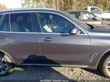 BMW X5 G05 2021 BMW X5 xdrive40i, 2021r., 4x4, 3.0L 3.0 Benzyna 335KM, zdjęcie 6