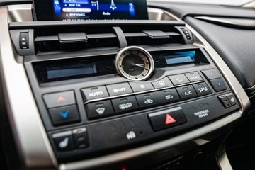 Lexus NX I SUV 200t 238KM 2017 LEXUS NX 200t Comfort AWD Suv 2.0 238KM 2017, zdjęcie 19