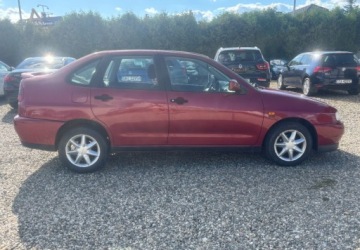 Seat Cordoba I Sedan 1.6 i 75KM 1998 Seat Cordoba 1998r 1.6 BenzynaLPG 75KM, zdjęcie 4