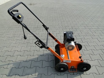 Aerator Wertykulator ELEKTR. do trawy ELIET E401VM