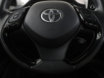 Toyota C-HR I Crossover Facelifting 1.8 Hybrid 122KM 2022 Toyota C-HR grzane fotele kamera ACC LED, zdjęcie 20