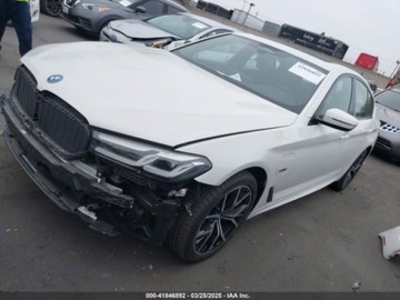 BMW Seria 5 G90-91 2023 BMW Seria 5 530E 2023 2.0l 2.0 Hybryda 181KM, zdjęcie 1