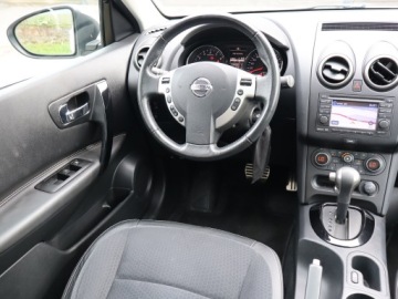 Nissan Qashqai I Crossover Facelifting  1.6 117KM 2013 Nissan Qashqai 1.6, Automat, Skóra, Navi, Klima, zdjęcie 6