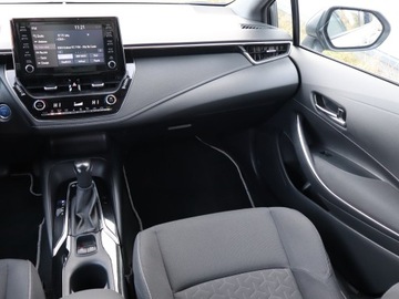 Toyota Corolla XII TS Kombi 1.8 Hybrid 122KM 2020 Toyota Corolla 1.8 Hybrid, Salon Polska, zdjęcie 7