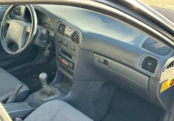 Volvo V40 I 1.9 TD 115KM 2001 Volvo V40 1.9 diesel, 2001 1.9 Diesel 115KM, zdjęcie 2