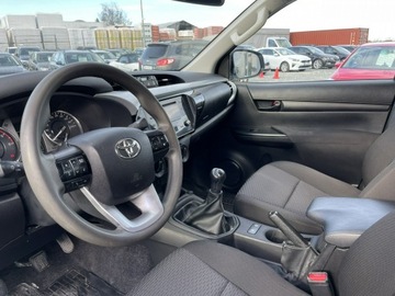 Toyota Hilux VIII Pojedyncza kabina Facelifting 2.4 D-4D 150KM 2021 Toyota Hilux 2.4 D-4D 150KM 2018r 4x4tylko 54tys!, zdjęcie 4