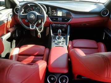 Alfa Romeo Giulia II Sedan Facelifting 2.0 Turbo 280KM 2021 Alfa Romeo Giulia TI 2021 2.0l 2.0 Benzyna 280KM, zdjęcie 8