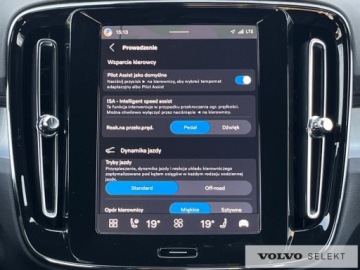 Volvo XC40 Crossover Facelifting 2.0 B4 197KM 2025 Volvo XC 40 FV23% SalonPL B4B Plus Black Edition W, zdjęcie 19