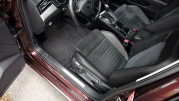 Volkswagen Passat B8 Variant 2.0 TDI 150KM 2015 .. 3 strefowy klimatronik .. Lampy Full Led .. Grzane Fotele PRZÓD i Tył, zdjęcie 4