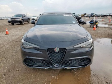 Alfa Romeo Giulia II Sedan Facelifting 2.0 Turbo 280KM 2023 Alfa Romeo Giulia Ti 2023 2.0l 2.0 Benzyna 280KM, zdjęcie 5