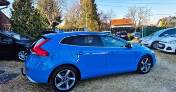 Volvo V40 II Hatchback 1.6 T3 150KM 2013 Volvo V40 BENZYNA alcantara KAMERA czarny sufit R DESIGN okazja, zdjęcie 13