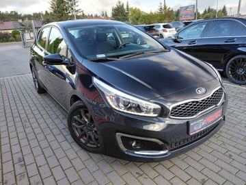 Kia Ceed II Hatchback 5d Facelifting 1.4 DOHC 100KM 2018 Kia Ceed Lift LED Elektryka Sensor Klimatyzacja Podgrzewane fotele PDC Alu, zdjęcie 2