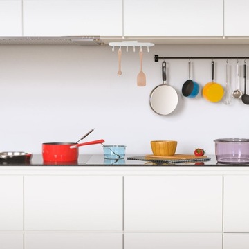 HACZYK PÓŁKI MONTOWANEJ NA ŚCIANIE NA NACZYNIA WISZĄCE