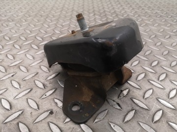 21812-4H350 HYUNDAI ULOŽENÍ MOTORU PRAVÁ