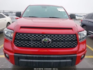 Toyota Tundra II 2021 Toyota Tundra 2021r., SR5 , od ubezpieczalni 5.7 Benzyna 381KM, zdjęcie 1