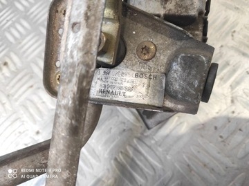 MECHANIZMUS MOTOREK PŘEDNÍCH STĚRAČE PŘEDNÍ RENAULT CLIO III 8200258327