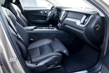 Volvo XC60 II Crossover Plug-In Facelifting 2.0 T8 455KM 2024 Volvo XC 60 INSCRIPTION panorama ful led, zdjęcie 26