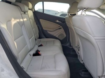 Mercedes GLA I 2019 Mercedes-Benz GLA 2019 MERCEDES-BENZ GLA 250 4MATIC 2.0 Benzyna 224KM, zdjęcie 9