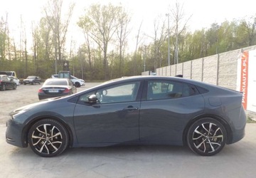 Toyota Prius V (XW60) 2.0  Hybrid Dynamic Force Plug-in 223KM 2023 Toyota Prius Plug-in Okazja 2.0 Hybryda Plug-in 223KM, zdjęcie 14