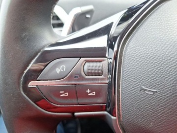 Peugeot 3008 II 2018 Peugeot 3008 PEUGEOT 3008 Allure automat 130 km 1.2 Benzyna 130KM, zdjęcie 16