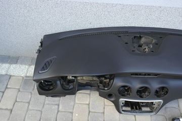 FORD FIESTA MK7 FACELIFT AIRBAG PÁSY KONZOLA KOKPIT PLOCHA DESKA POLIČKA PAS