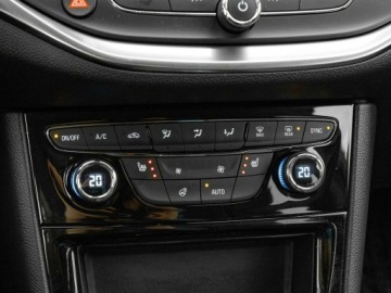 Opel Astra K Sportstourer Facelifting 1.4 Turbo 145KM 2021 Opel Astra GD347YW#1.4 T Elegance Podgrz.f I kier, zdjęcie 15