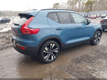 Volvo XC40 2024 Volvo XC 40 B5 Ultimate Dark Theme 2024 2.0 Benzyna 247KM, zdjęcie 5