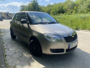 Skoda Fabia II Hatchback 1.4 i 16V 85KM 2009 Škoda Fabia Skoda Fabia Opłacony 1.4 Benzyna