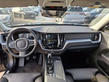 Volvo XC60 II Crossover D3 150KM 2020 Volvo XC 60 2,0 D 150KM skora alu kamera navi el.fotele , klapa oplacony, zdjęcie 12