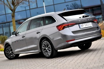 Skoda Octavia IV Kombi 1.0 TSI 110KM 2023 Škoda Octavia Skoda Octavia _1.0 110KM Virtual, zdjęcie 2
