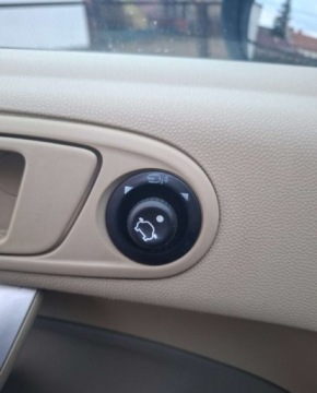 Ford Fiesta VII 2009 Ford Fiesta Ford Fiesta Ghia 1,25 AUTOMAT Tarnow 1.2 Benzyna 80KM, zdjęcie 15