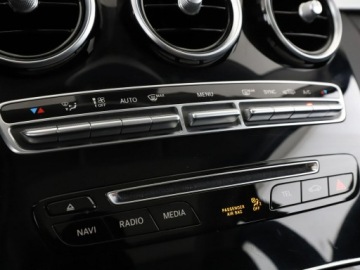 Mercedes Klasa C W205 Kombi 180 156KM 2017 Mercedes C 180 automat full LED navi klima auto, zdjęcie 24
