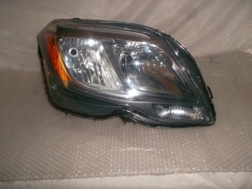 MERCEDES GLK FACELIFT 204 W204 SVĚTLO OBYČEJNÁ H7 US PRAVÁ A2048201439