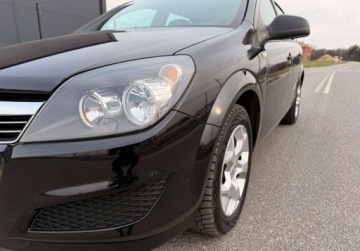 Opel Astra J Sports Tourer 1.6 Twinport ECOTEC 115KM 2010 Opel Astra LIFT 1.6i 115ps Serwisowana BezRdzy Bezwypadkowa Zadbana 1.6, zdjęcie 18