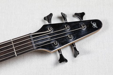 Hohner B Bass V - gitara basowa