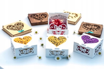 Коробочка для обручальных колец из белого ЗОЛОТА