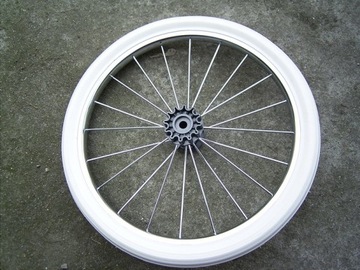 14-дюймовое колесо из белого пенопласта для коляски Roan Marita.