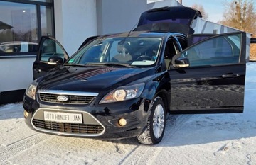Ford Focus II Hatchback 5d 1.6 Duratec Ti-VCT 115KM 2010 Ford Focus 1,6 Ben Climatronic 116 km 1.6 Benzyna 116KM, zdjęcie 7