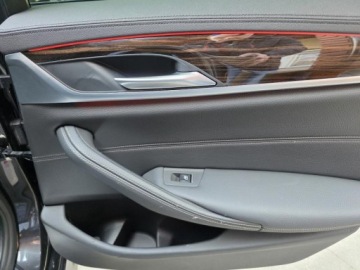 BMW Seria 5 G30-G31 Limuzyna 530i 252KM 2020 BMW 5 530i 2,0l 252KM Niski przebieg: 109,498km Dokumentacja pochodzenia, zdjęcie 33