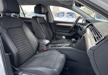 Volkswagen Passat B8 Variant Facelifting 2.0 TDI SCR 150KM 2023 Volkswagen Passat Variant SalonPL Elegance 2.0TDI 150KM Podg.Fotele NAVI T, zdjęcie 11