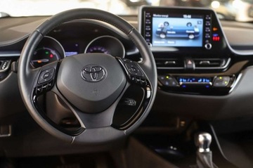 Toyota C-HR I Crossover Facelifting 1.8 Hybrid 122KM 2021 Toyota C-HR 1.8 Hybrid Style 1.8 Hybryda 122KM, zdjęcie 6