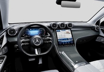 Mercedes GLC C254/X254 Coupe 2.0 200 204KM 2025 Mercedes-Benz GLC 200 4MATIC Coupe Pakiet AMG Premium 2.0 Benzyna 204KM, zdjęcie 5