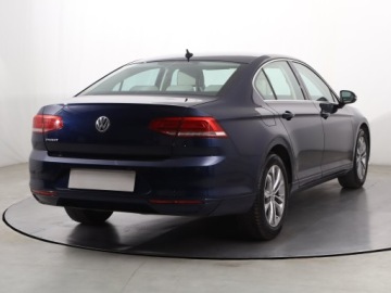 Volkswagen Passat B8 Limousine 2.0 TDI BlueMotion Technology 150KM 2018 VW Passat 2.0 TDI, Salon Polska, Automat, Navi, zdjęcie 4