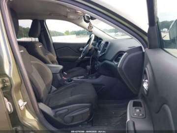 Jeep Cherokee V 2021 Jeep Cherokee Latitude, 2021r., 2.4L 2.4 Benzyna 180KM, zdjęcie 8