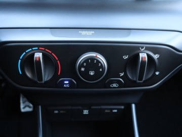 Hyundai Bayon SUV 1.0 T-GDI 100KM 2023 Hyundai Bayon 1.0 T-GDI, Salon Polska, zdjęcie 11