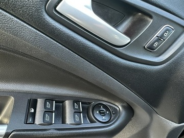 Ford Kuga II SUV 2.0 TDCi 150KM 2016 Ford Kuga Panorama Navi Grzane fot. Ele.Klapa Hak, zdjęcie 15